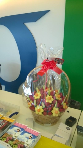 Fresh Edible Bouquets delivered once again for Google Uk.