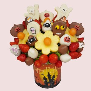Scary-Berry-Halloween-Bouquet1_FruityGift.jpg